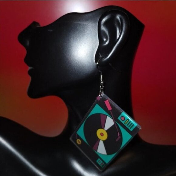 Big Retro Record Player Earrings - Picture 5 of 6
